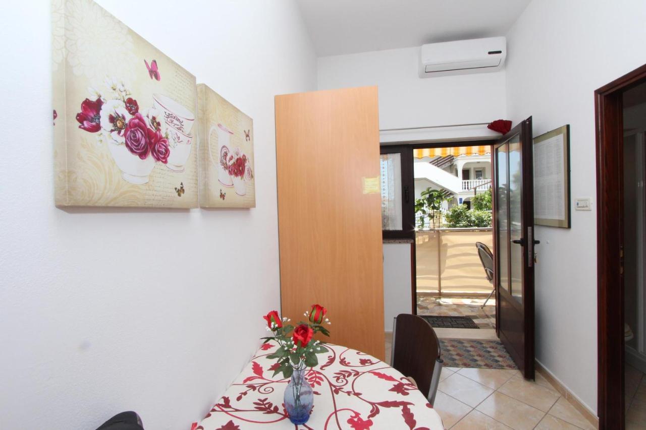 Room And Apartment Lea Rovinj Quarto foto