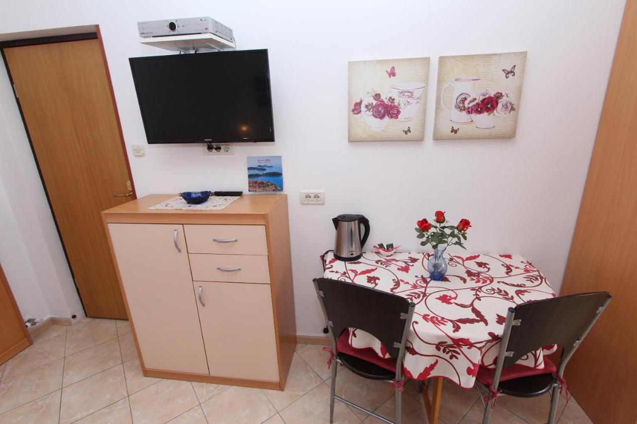 Room And Apartment Lea Rovinj Quarto foto
